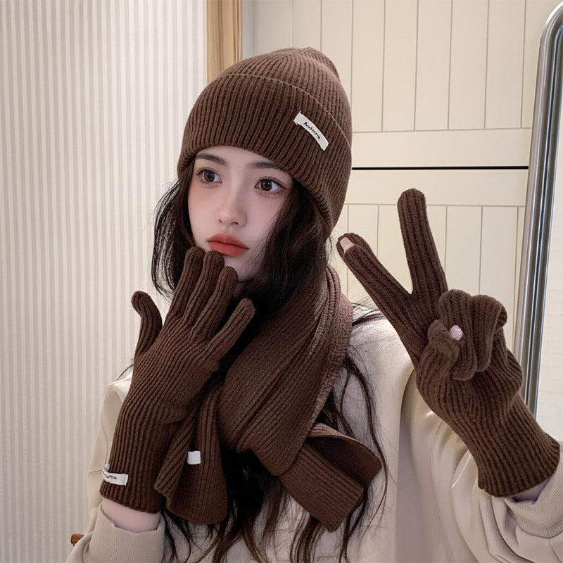Conjunto liso de gorro, bufanda y guantes – foto 14