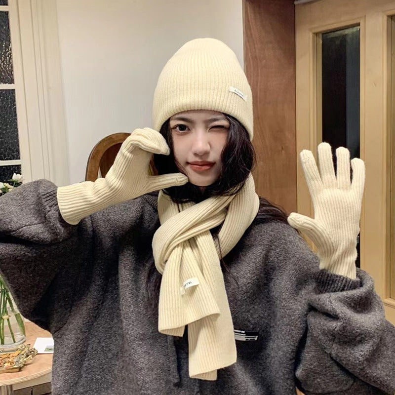Conjunto liso de gorro, bufanda y guantes – foto 11
