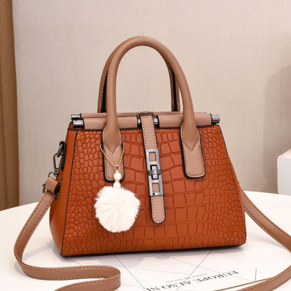 Bolso Boston con pompón – foto 6