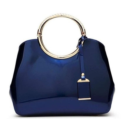 Bolso de charol con asas de aro – foto 4