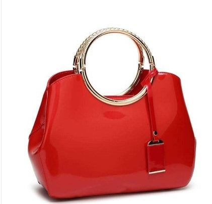 Bolso de charol con asas de aro – foto 7