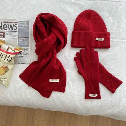 Conjunto liso de gorro, bufanda y guantes – foto 4