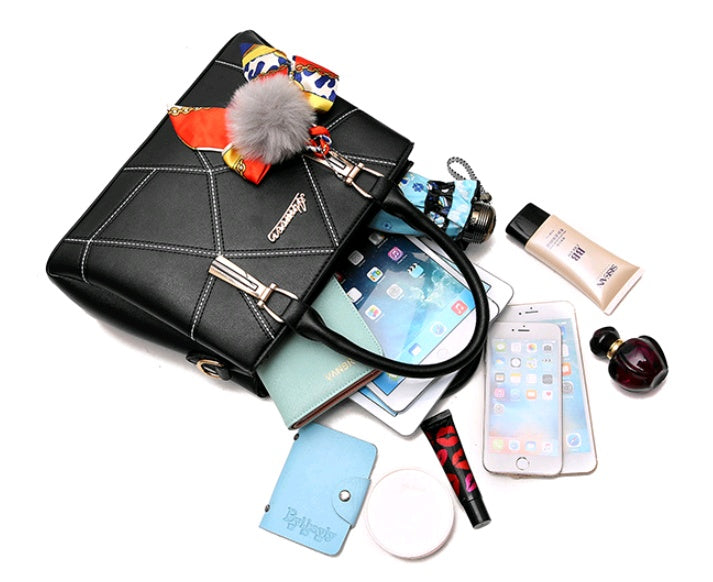 Bolso de mano con colgante de pelo – foto 6