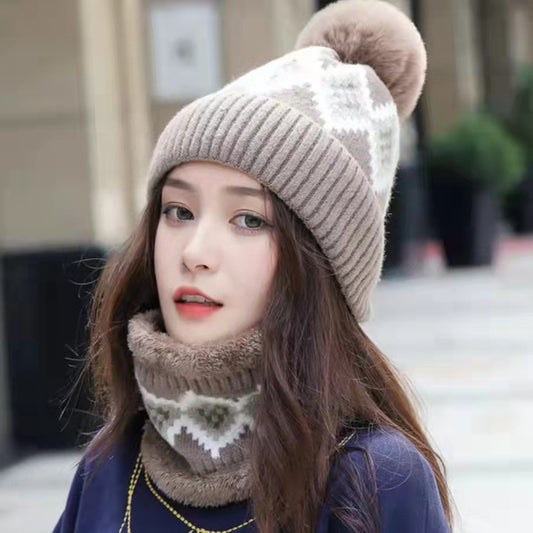 Conjunto de gorro de rombos y braga