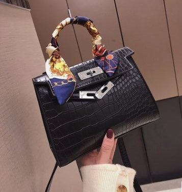 Bolso de mano con pañuelo – foto 7