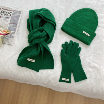 Conjunto liso de gorro, bufanda y guantes – foto 5