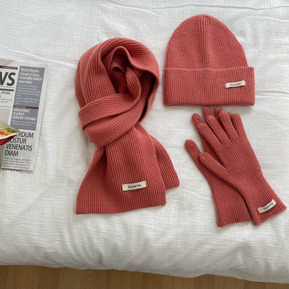 Conjunto liso de gorro, bufanda y guantes – foto 7