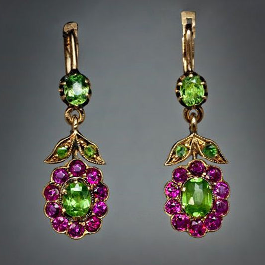 Pendientes largos de flor con cristales verdes