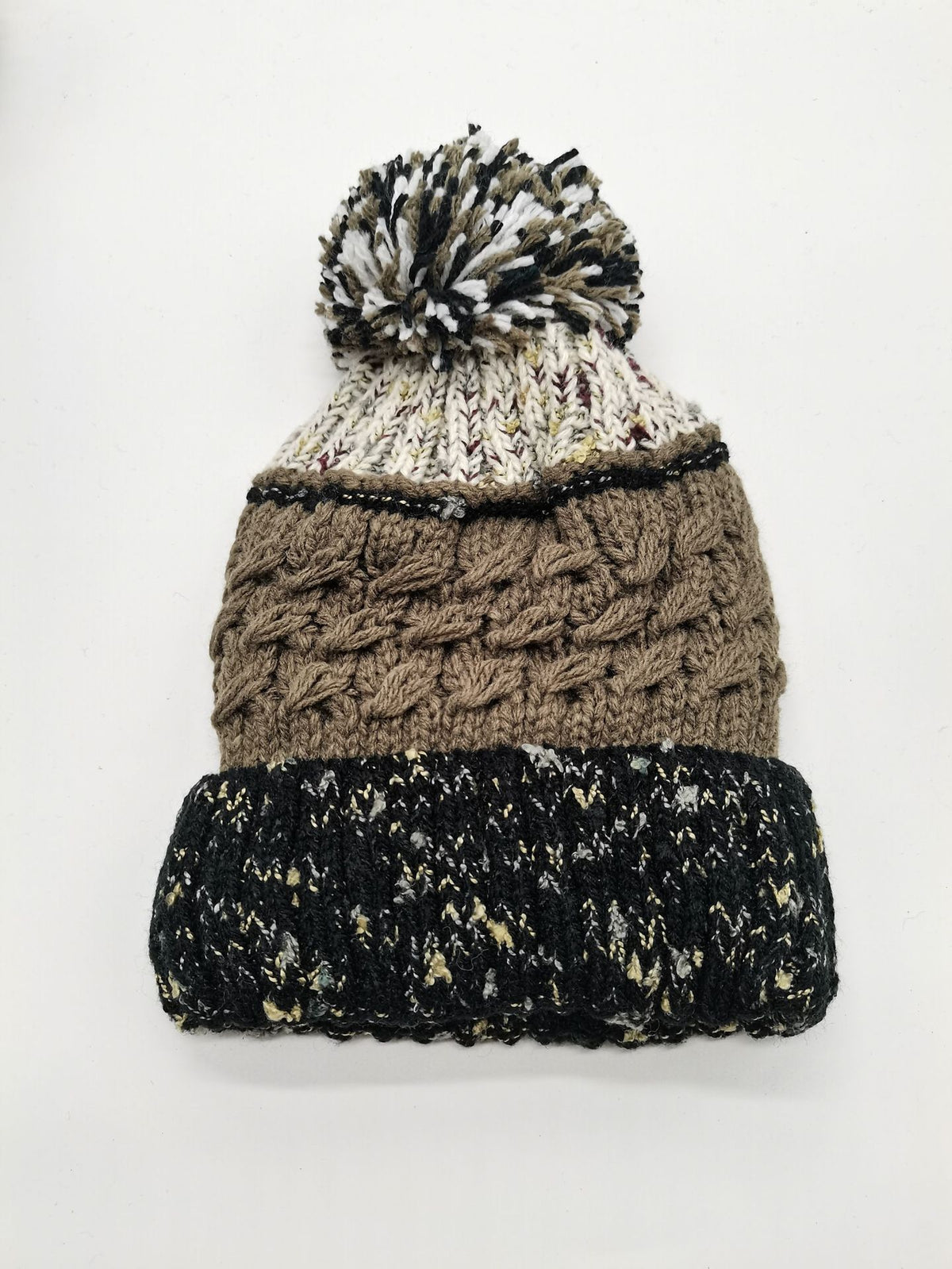 Gorro con pompón en bloques de color – foto 4