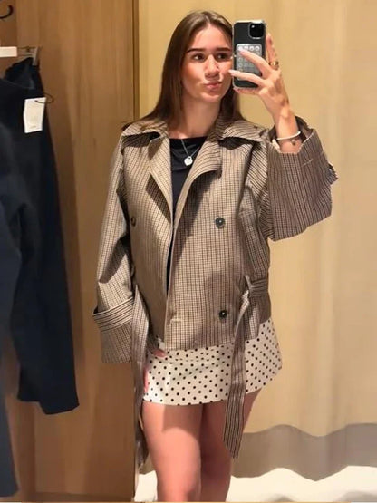 Chaqueta de cuadros cruzada con cinturón – abierta