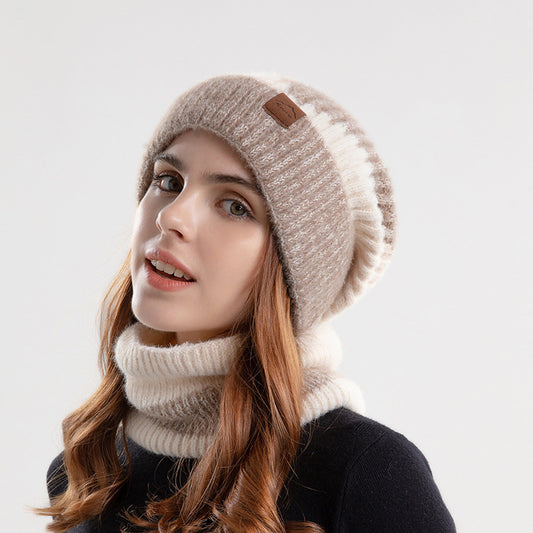 Conjunto de gorro bicolor y braga