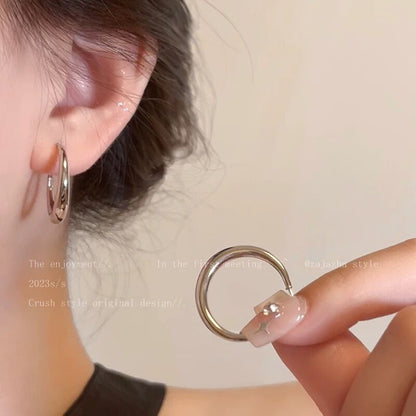 Pendientes geométricos con perla – foto 3