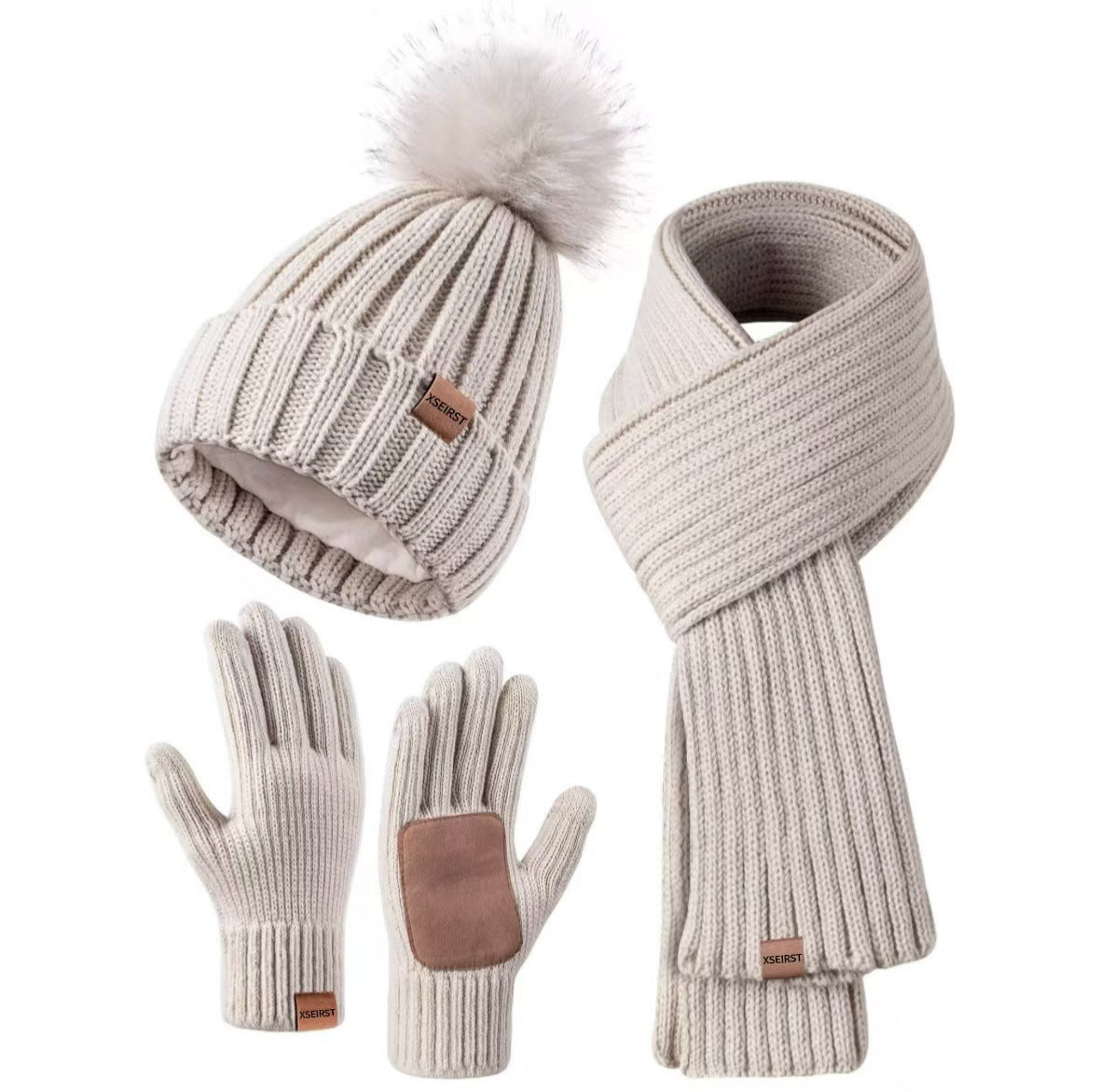 Conjunto de canalé con pompón, bufanda y guantes – foto 7