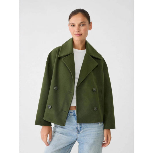 Chaquetón corto cruzado efecto paño en verde militar – look