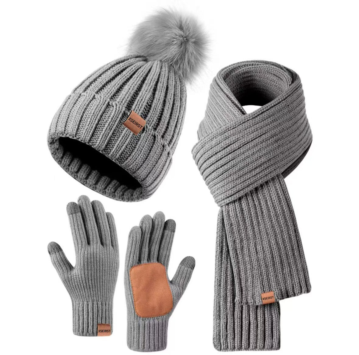 Conjunto de canalé con pompón, bufanda y guantes – foto 13