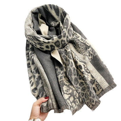 Chal de leopardo en bloques de color – foto 5
