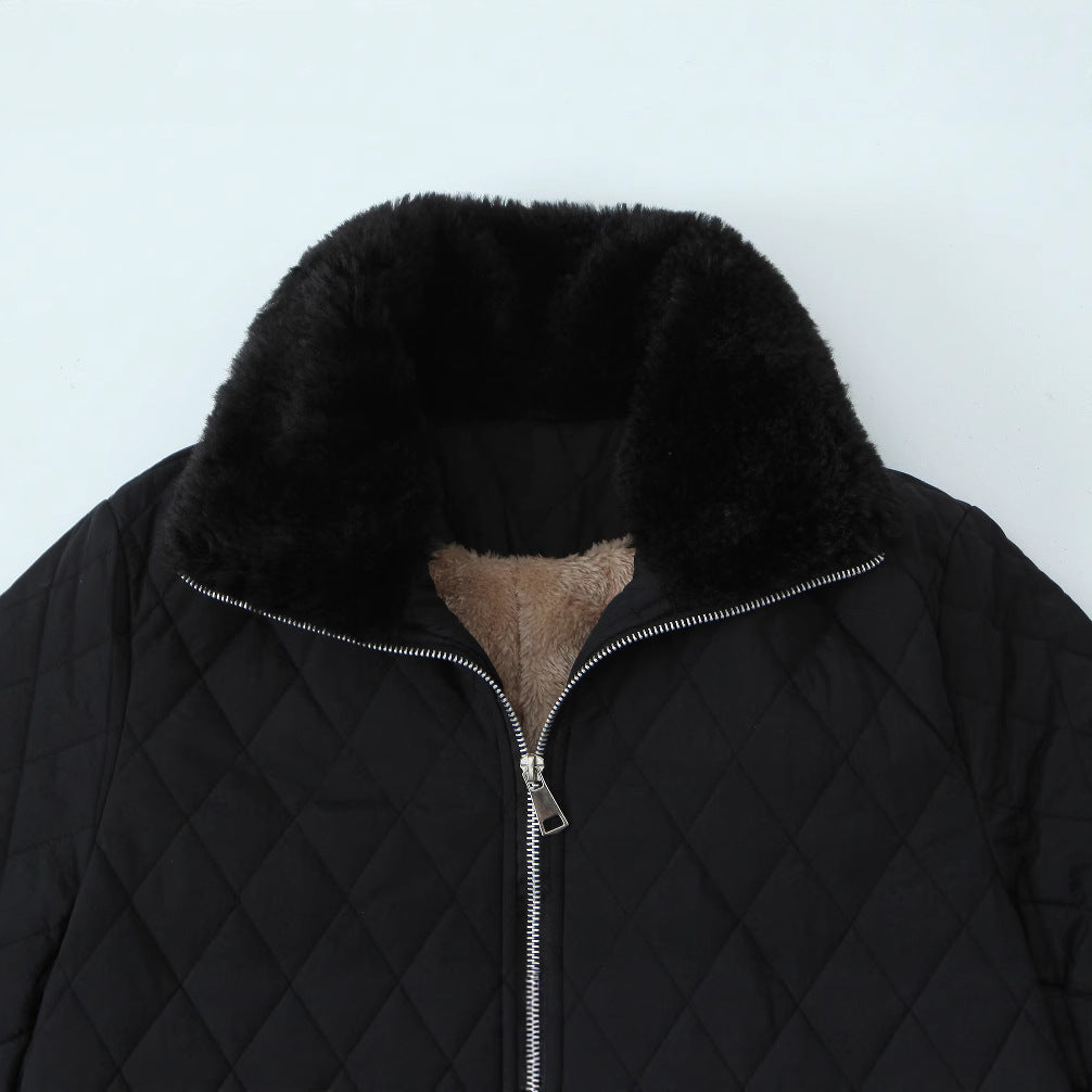 Abrigo acolchado entallado con cuello de pelo – foto 4