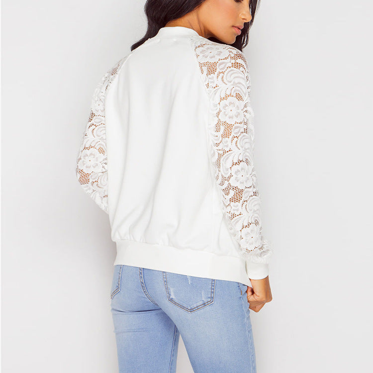 Chaqueta bomber con mangas de encaje en color blanco – vista trasera