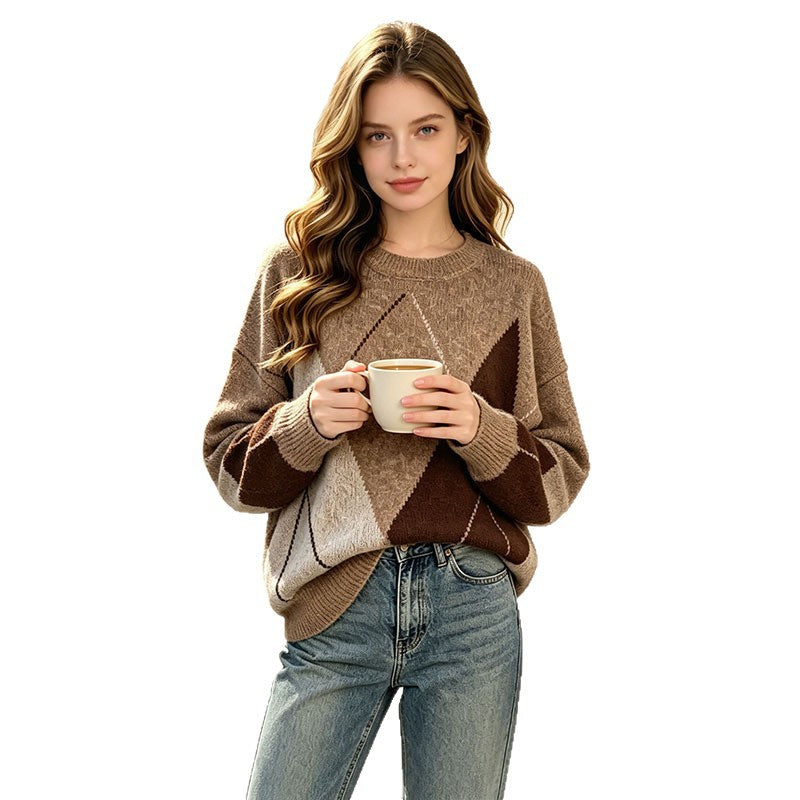 Jersey de rombos oversize en marrón – detalle
