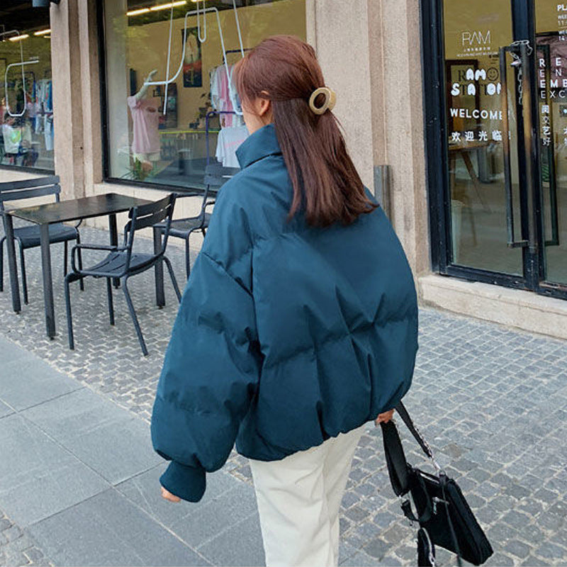 Abrigo corto acolchado de cuello alto – foto 4