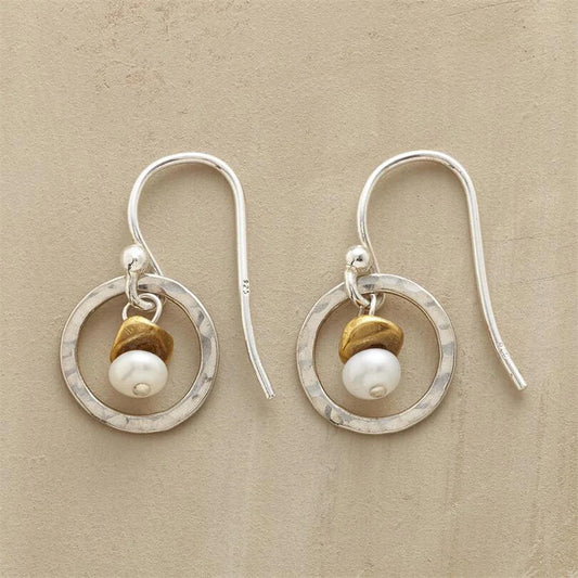 Pendientes de aro martillado con perla