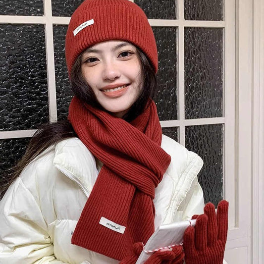 Conjunto liso de gorro, bufanda y guantes – foto 2