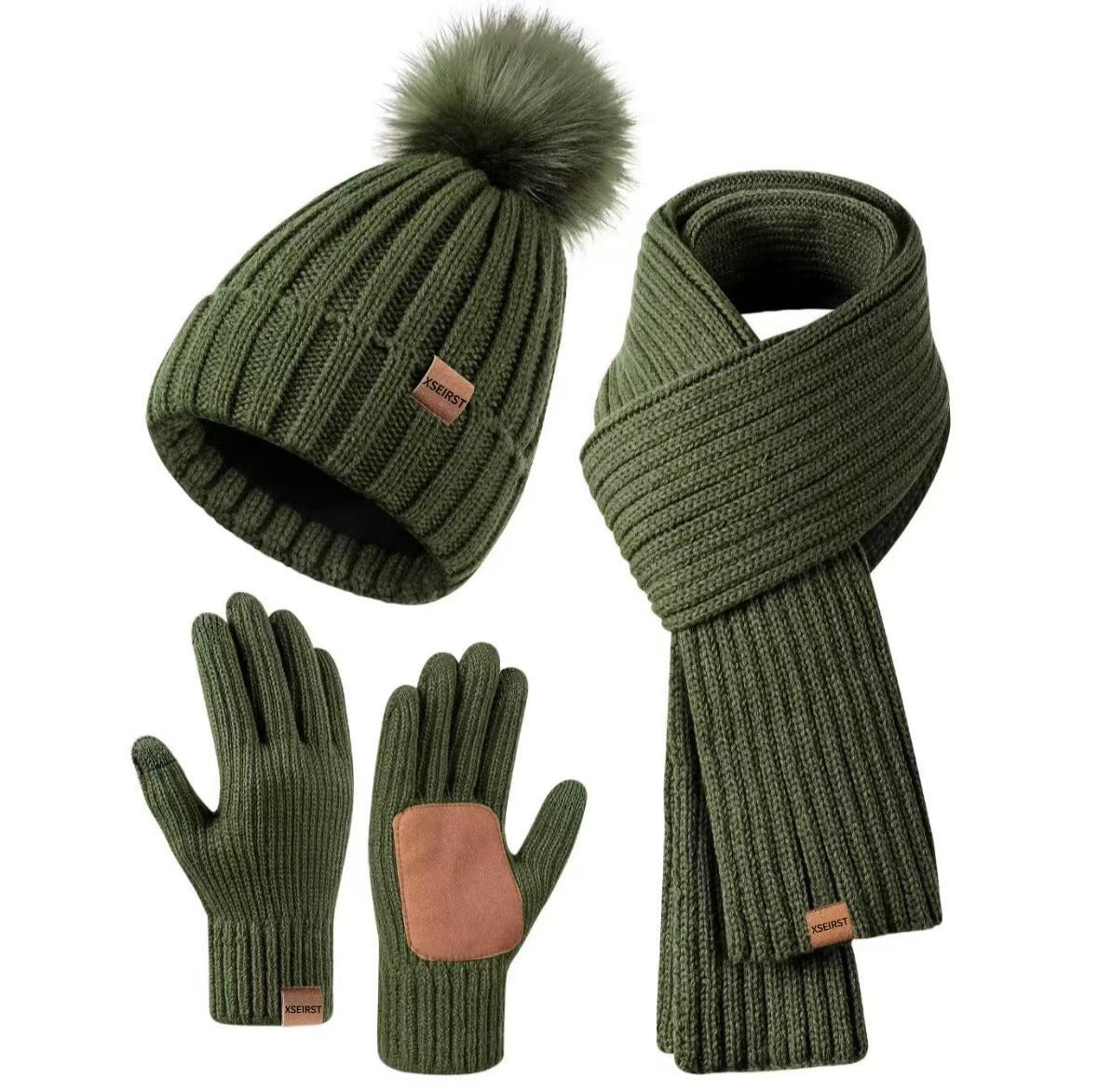 Conjunto de canalé con pompón, bufanda y guantes – foto 9